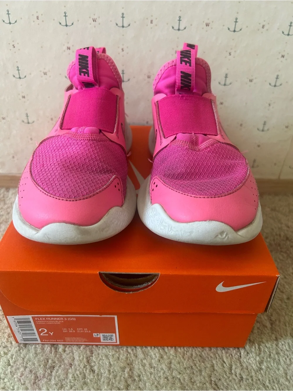 Nike Kids Pink Slip-On Sneakers with Hook Pull Tabs. Flex Runner